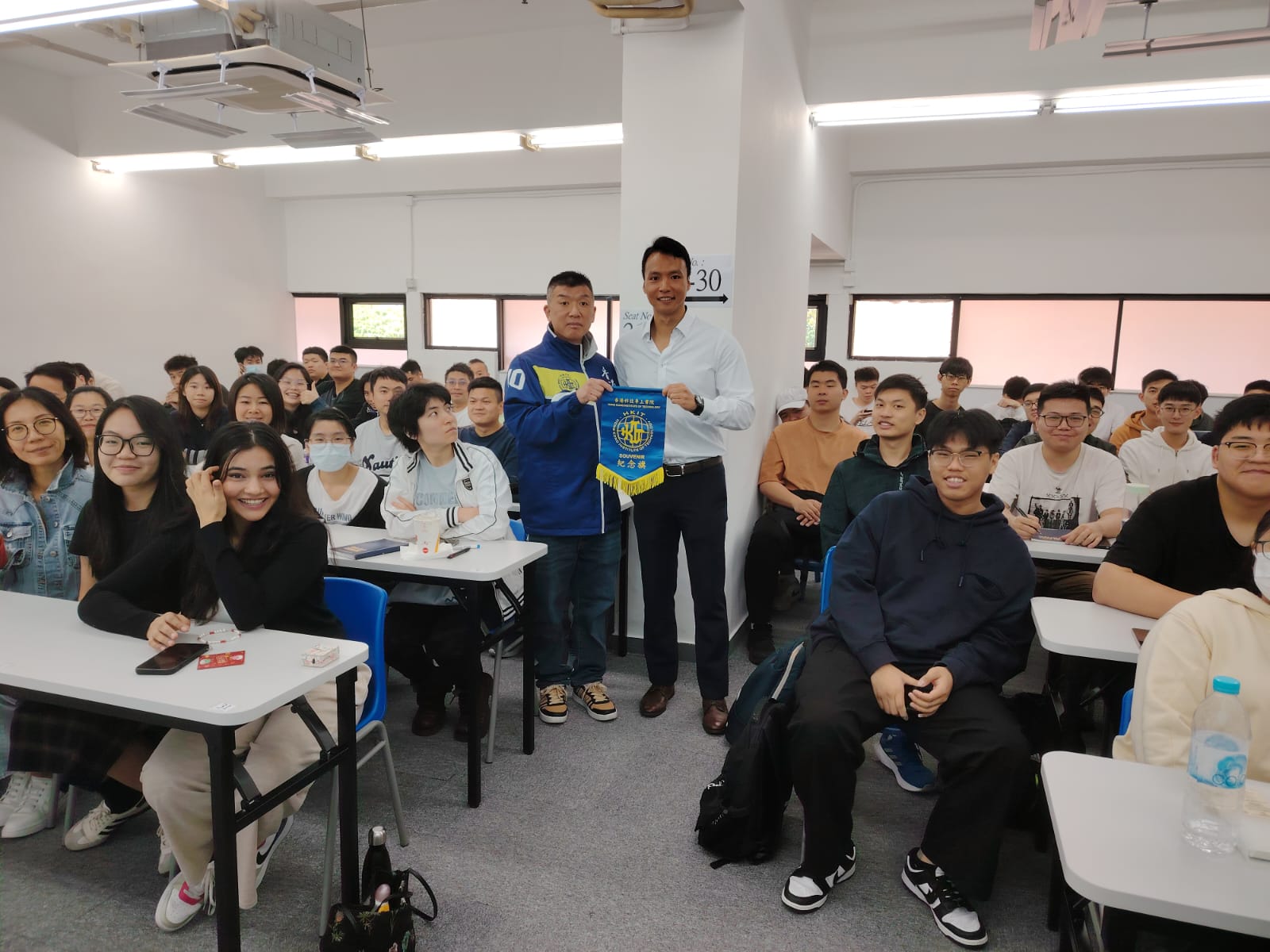 網絡安全及科技罪案調查科(網罪科)為『香港科技專上書院- 警隊實務課程』同學舉辦「科技罪案」講座