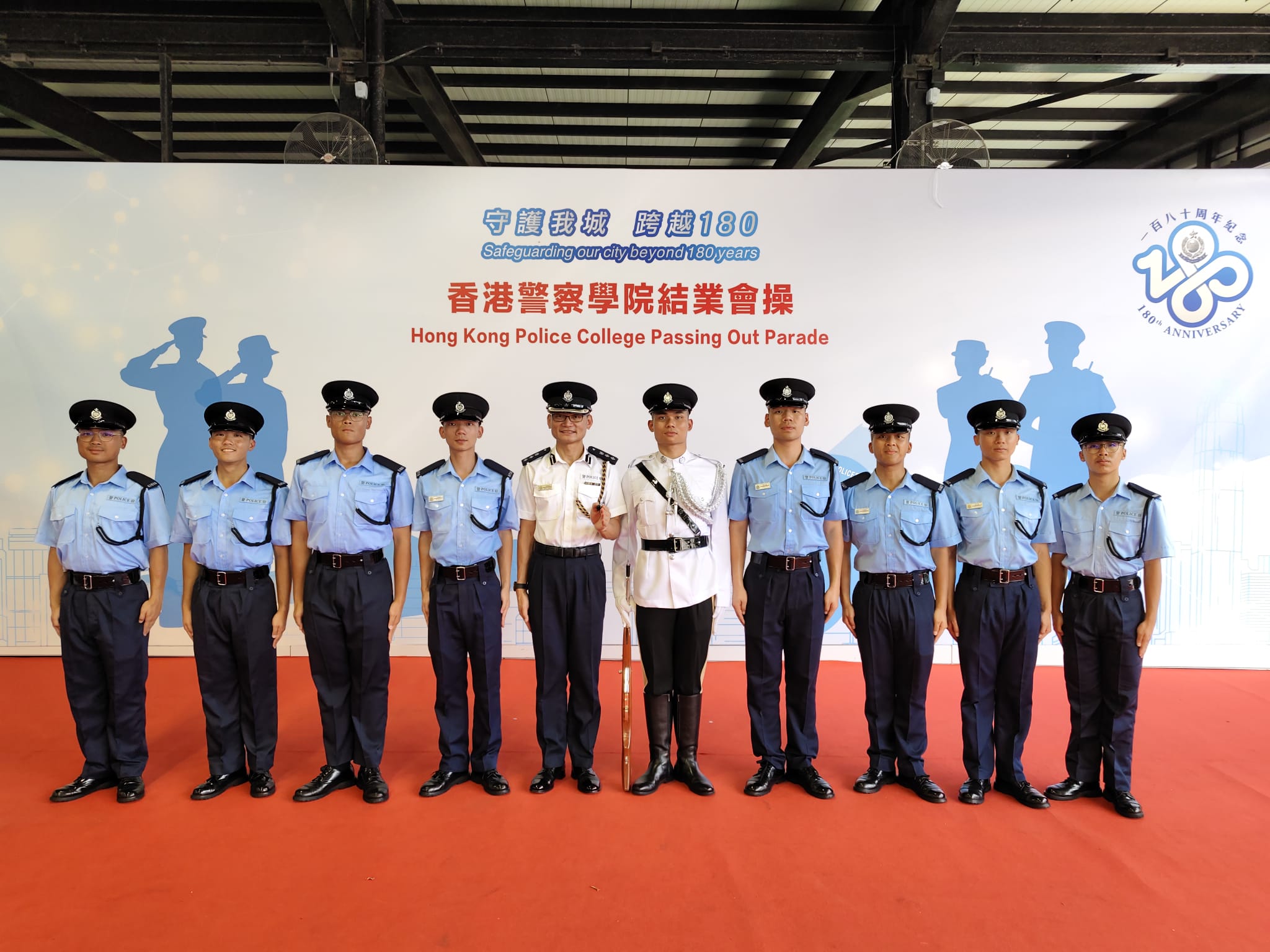 【 香港警察學院結業會操 • 維護社會安全 • 服務社區 】 香港科技專上書院(科專HKIT) 有多名學員畢業：開展新的「警察故事」