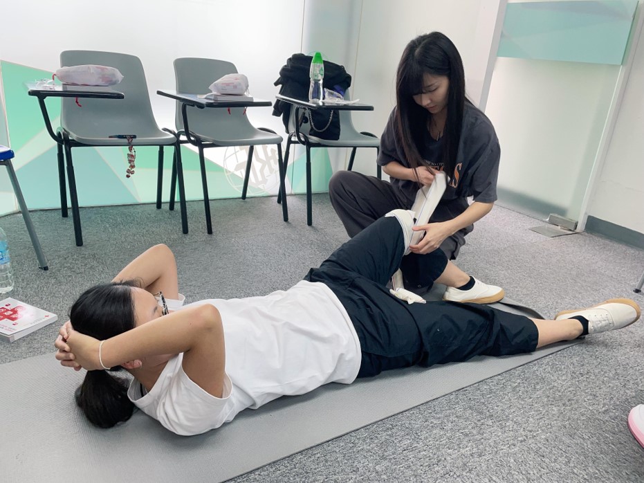  Redcross 急救班 